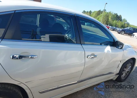 2015 Nissan Altima 2.5 S из США, поврежденный, VIN 1N4AL3AP7FC120321